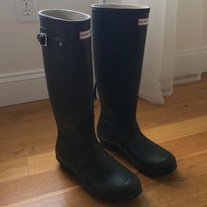 DARK GREEN HUNTER BOOTS